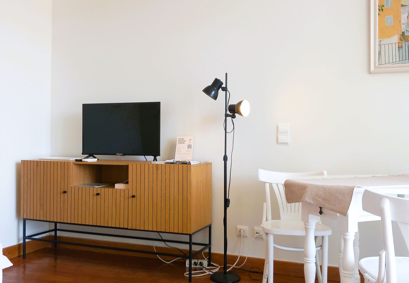 Studio in Estoril - RENT4REST ESTORIL BEACHFRONT APARTMENTS - BALCONY STUDIO