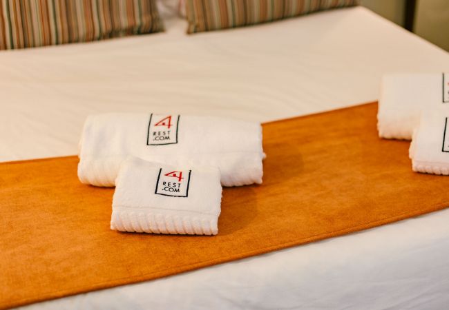 Studio in Estoril - RENT4REST ESTORIL BEACHFRONT  APARTMENTS - 1 BEDROOM Studio in Estoril - RENT4REST ESTORIL BEACHFRONT  APARTMENTS - 1 BEDROOM