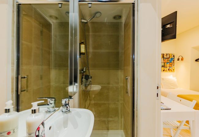 Studio in Lisboa - RENT4REST LISBON DOWNTOWN TINY STUDIO APARTMENT 1 Studio in Lisboa - RENT4REST LISBON DOWNTOWN TINY STUDIO APARTMENT 1