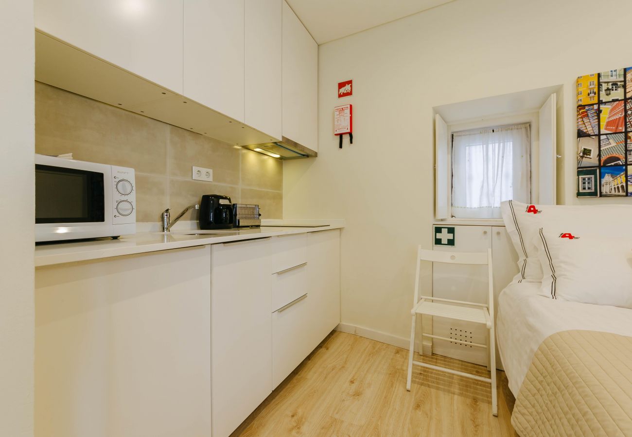 Studio in Lisbon - RENT4REST LISBON DOWNTOWN TINY STUDIO APARTMENT 1