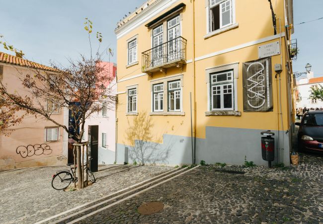 Apartment in Lisbon - RENT4REST LISBON DOWNTOWN TINY DUPLEX APARTMENT