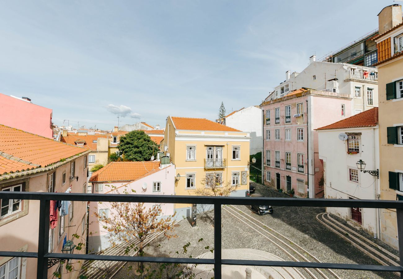 Apartment in Lisbon - RENT4REST LISBON DOWNTOWN TINY DUPLEX APARTMENT