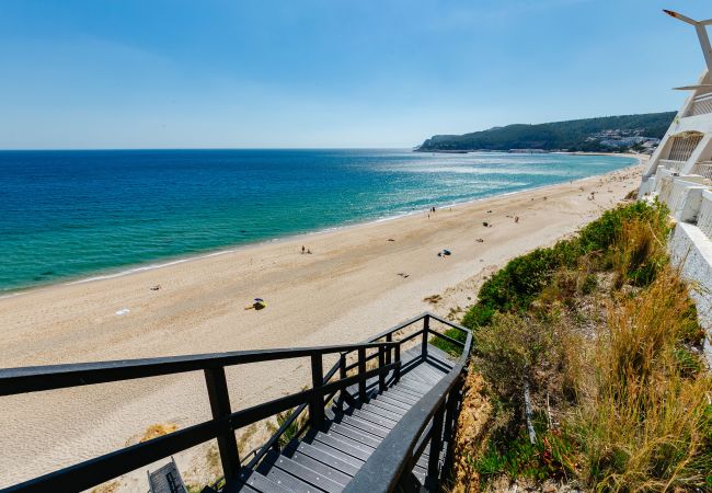 Studio in Sesimbra - RENT4REST SESIMBRA OCEAN VIEW STUDIO - DIRECT BEACH ACCESS Studio in Sesimbra - RENT4REST SESIMBRA OCEAN VIEW STUDIO - DIRECT BEACH ACCESS