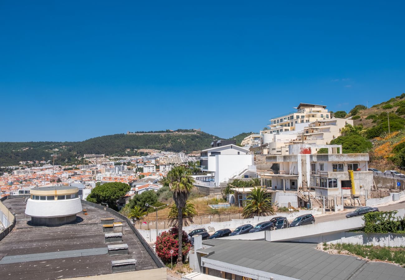 Studio in Sesimbra - RENT4REST SESIMBRA OCEAN VIEW STUDIO - DIRECT BEACH ACCESS