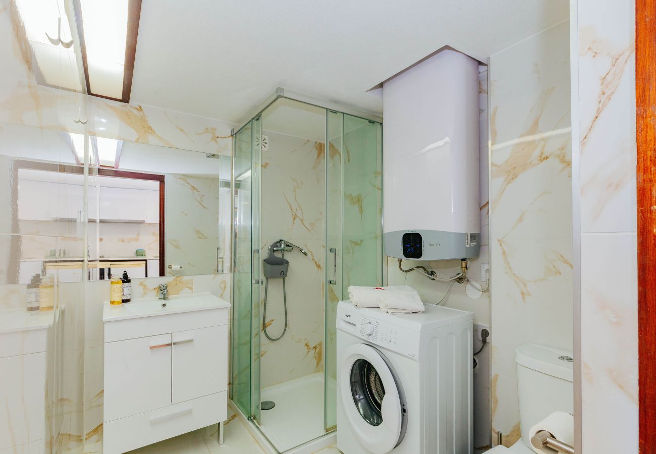 Studio in Sesimbra - RENT4REST SESIMBRA OCEAN VIEW STUDIO - DIRECT BEACH ACCESS