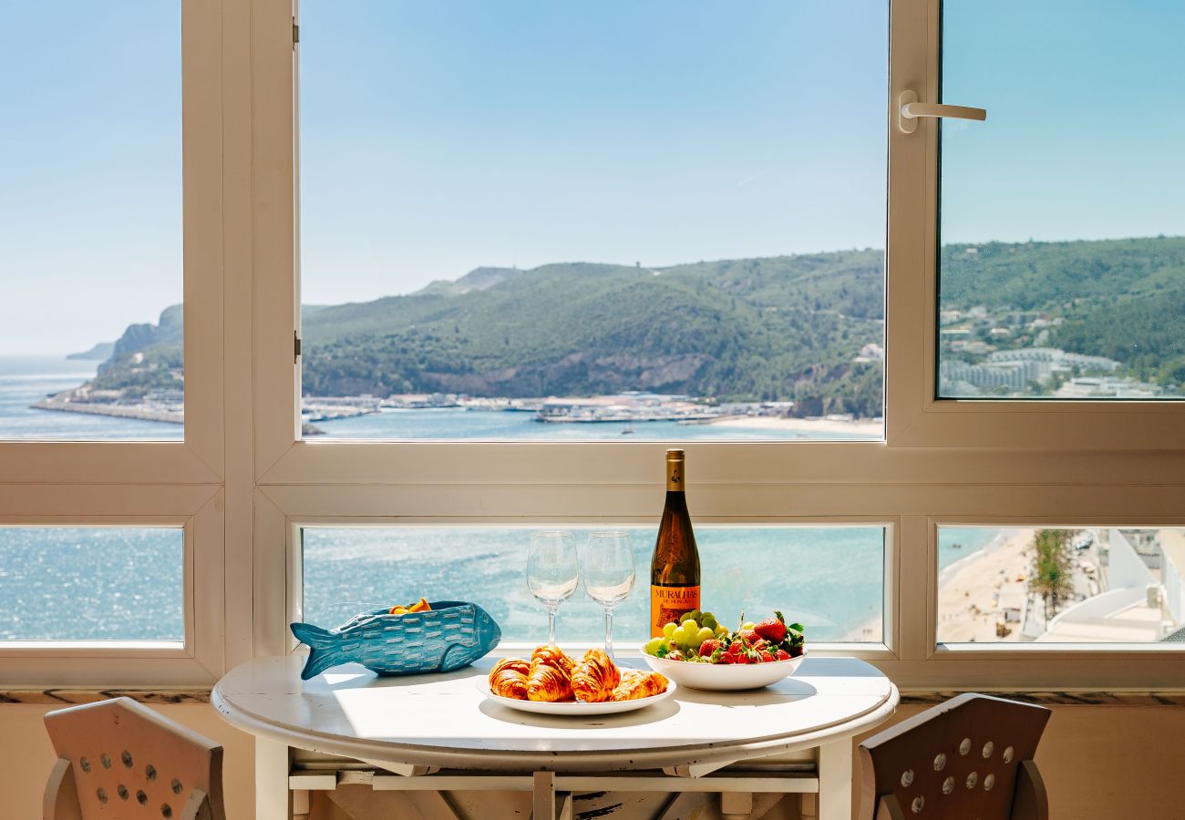 Studio in Sesimbra - RENT4REST SESIMBRA OCEAN VIEW STUDIO - DIRECT BEACH ACCESS