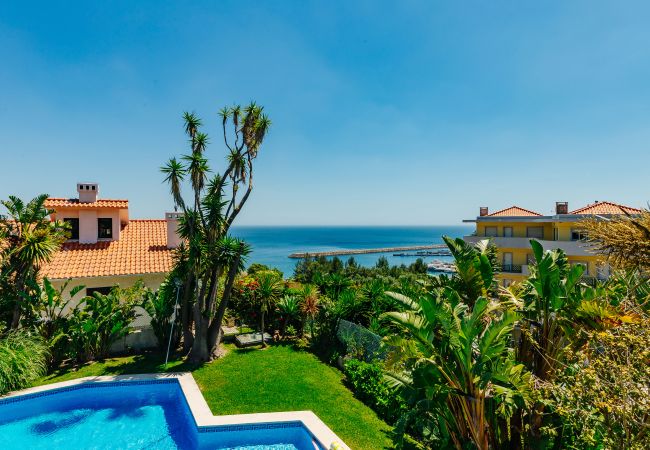 House in Sesimbra - RENT4REST SESIMBRA 4BDR OCEAN VIEW AND PRIVATE POOL VILLA House in Sesimbra - RENT4REST SESIMBRA 4BDR OCEAN VIEW AND PRIVATE POOL VILLA