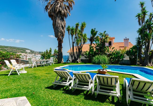 House in Sesimbra - RENT4REST SESIMBRA 4BDR OCEAN VIEW AND PRIVATE POOL VILLA House in Sesimbra - RENT4REST SESIMBRA 4BDR OCEAN VIEW AND PRIVATE POOL VILLA