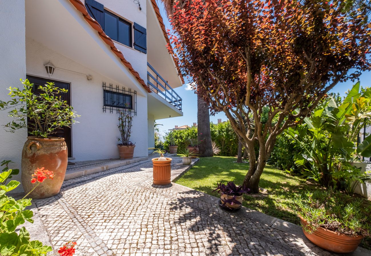House in Sesimbra - RENT4REST SESIMBRA 4BDR OCEAN VIEW AND PRIVATE POOL VILLA