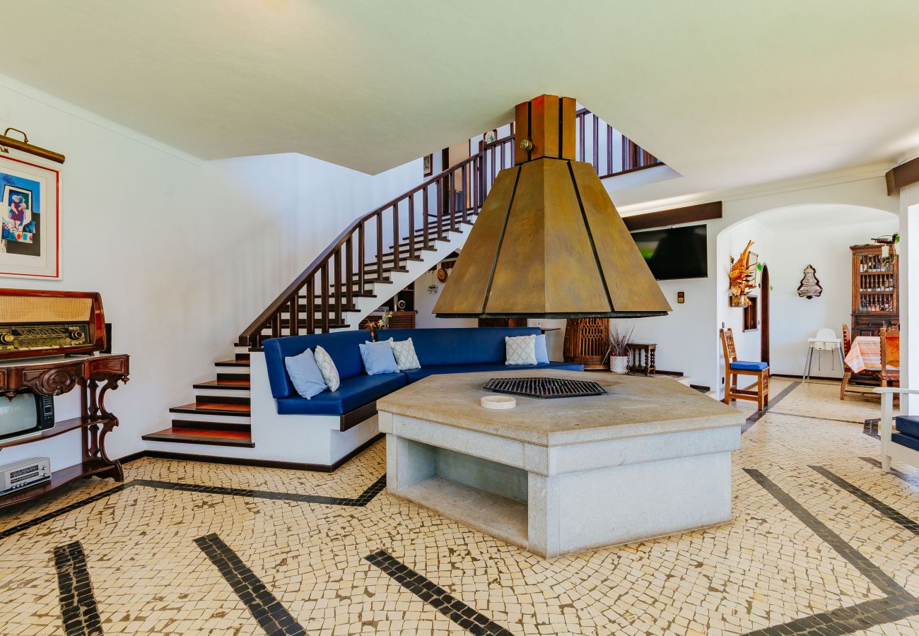 House in Sesimbra - RENT4REST SESIMBRA 4BDR OCEAN VIEW AND PRIVATE POOL VILLA