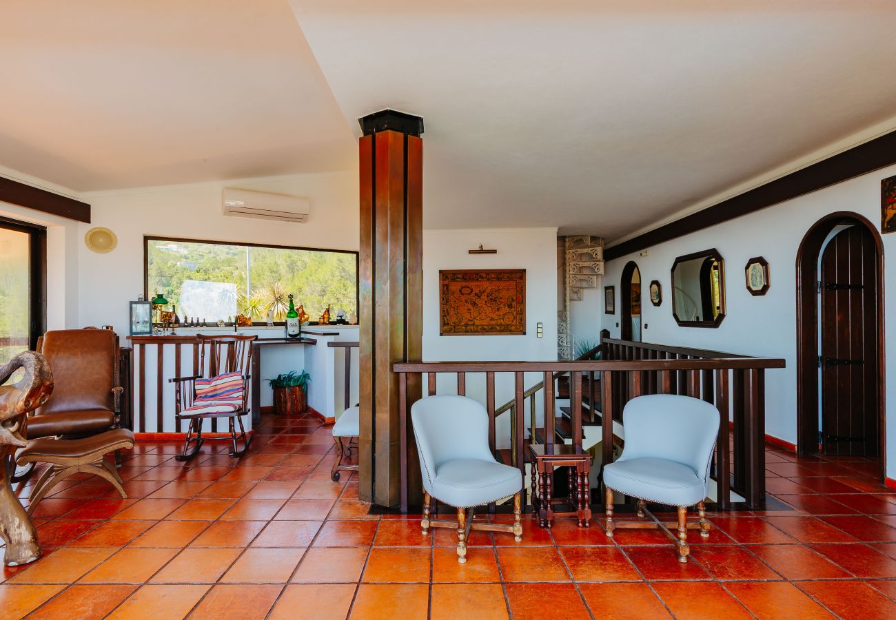 House in Sesimbra - RENT4REST SESIMBRA 4BDR OCEAN VIEW AND PRIVATE POOL VILLA