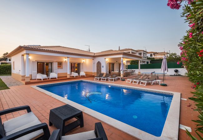 Villa/Dettached house in Albufeira - Villa Ericeira OCV - Private Pool Ideal Kids