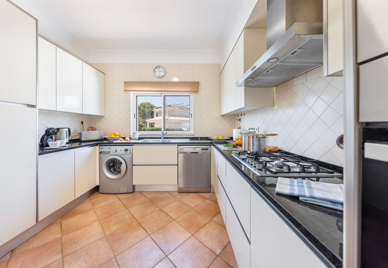Villa in Albufeira - Villa Ericeira OCV - Private Pool Ideal Kids