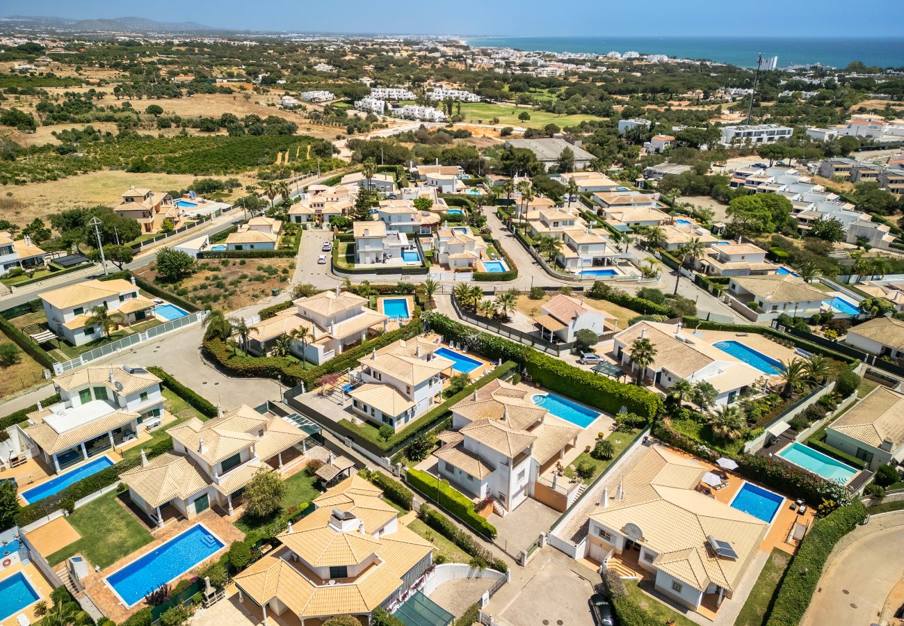 Villa in Albufeira - Villa Ericeira OCV - Private Pool Ideal Kids