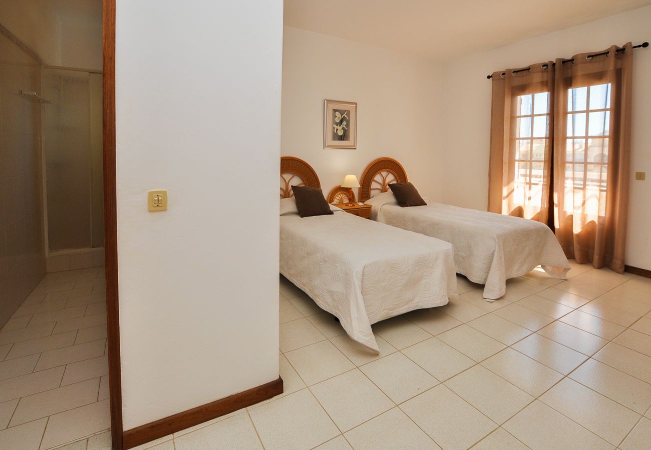 Villa in Albufeira - Casa Das Palmeiras OCV - Ideal for families