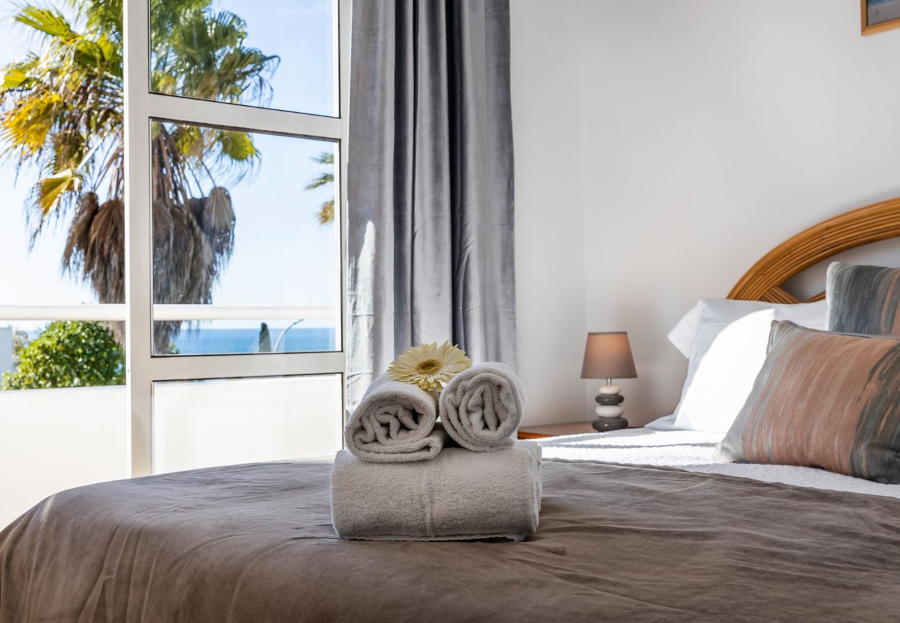 Villa in Galé - Villa Luz do Atlantico, 100m from the beach- private pool 