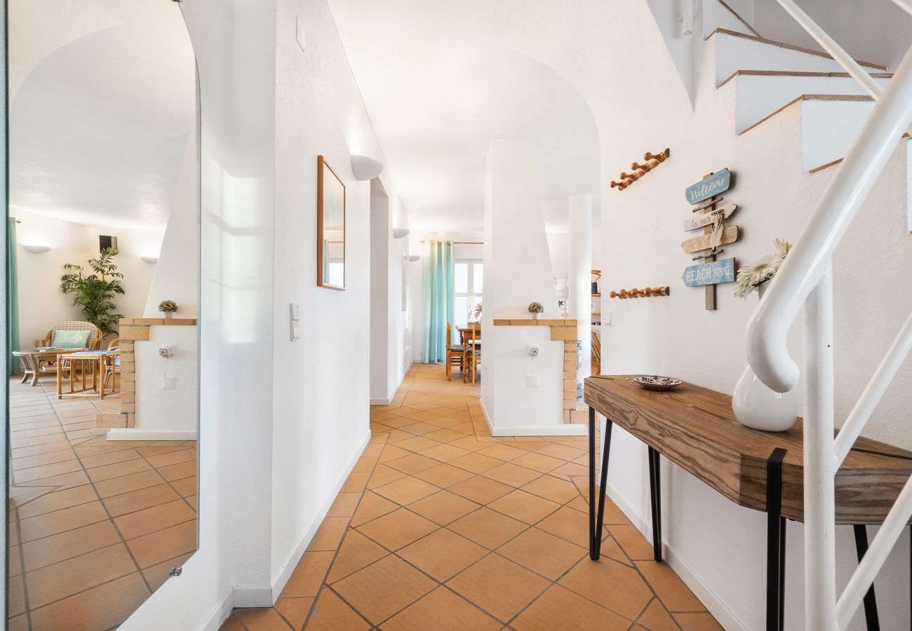 Villa in Galé - Villa Luz do Atlantico, 100m from the beach- private pool 