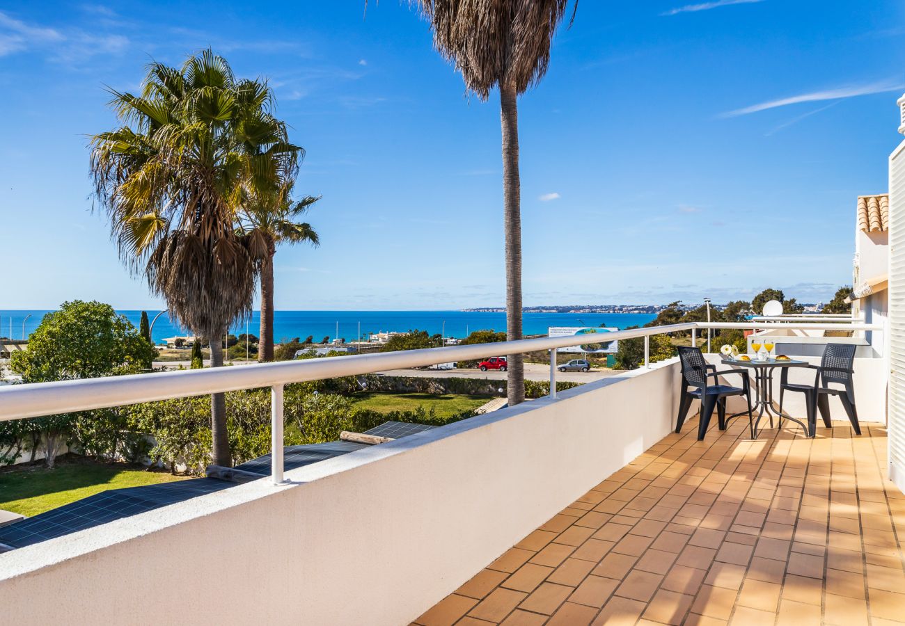 Villa in Galé - Villa Luz do Atlantico, 100m from the beach- private pool 
