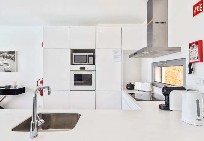 Villa in Albufeira - Design Villa OCV - Heated Pool and Jacuzzi Villa in Albufeira - Design Villa OCV - Heated Pool and Jacuzzi