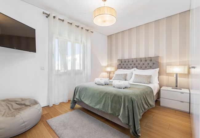 Villa in Albufeira - Design Villa OCV - Heated Pool and Jacuzzi Villa in Albufeira - Design Villa OCV - Heated Pool and Jacuzzi