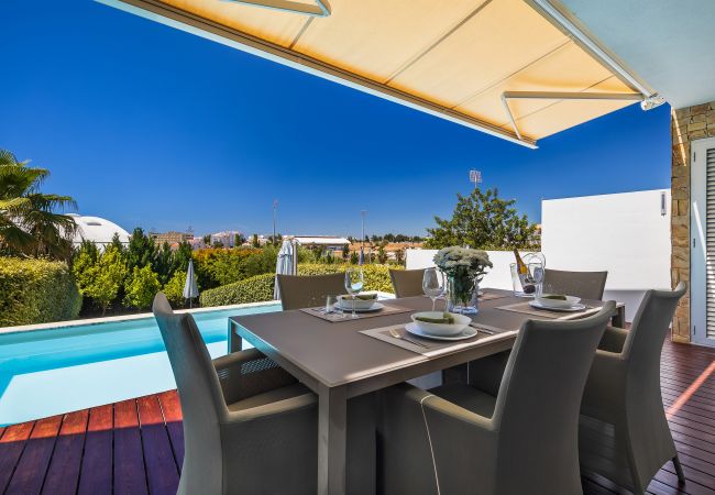 Villa in Albufeira - Design Villa OCV - Heated Pool and Jacuzzi Villa in Albufeira - Design Villa OCV - Heated Pool and Jacuzzi