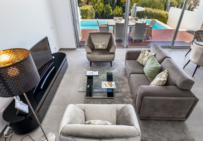 Villa in Albufeira - Design Villa OCV - Heated Pool and Jacuzzi Villa in Albufeira - Design Villa OCV - Heated Pool and Jacuzzi