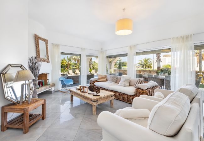 Villa in Albufeira - Villa Eva OCV - Private with Heated Pool and Games Room Villa in Albufeira - Villa Eva OCV - Private with Heated Pool and Games Room