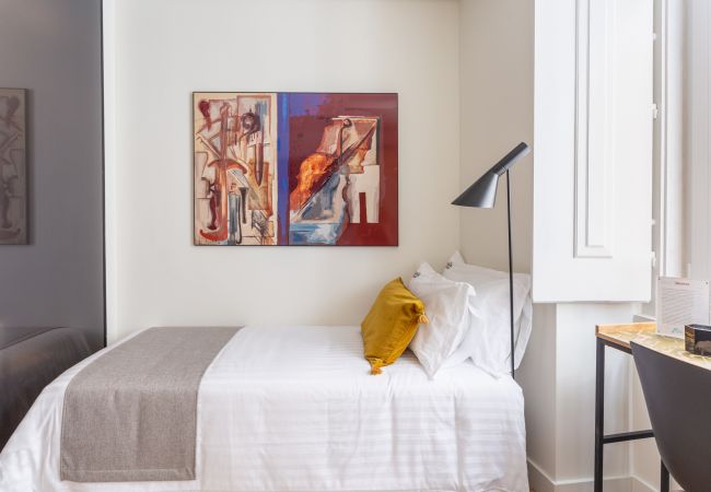 Rent by room in Lisboa - BAIRRO ALTO MUSIC GUEST HOUSE CHOPIN Rent by room in Lisboa - BAIRRO ALTO MUSIC GUEST HOUSE CHOPIN