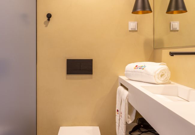 Rent by room in Lisboa - BAIRRO ALTO MUSIC GUEST HOUSE HAYDEN Rent by room in Lisboa - BAIRRO ALTO MUSIC GUEST HOUSE HAYDEN