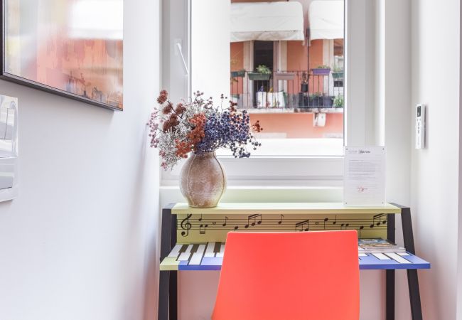 Rent by room in Lisboa - BAIRRO ALTO MUSIC GUEST HOUSE HAYDEN Rent by room in Lisboa - BAIRRO ALTO MUSIC GUEST HOUSE HAYDEN