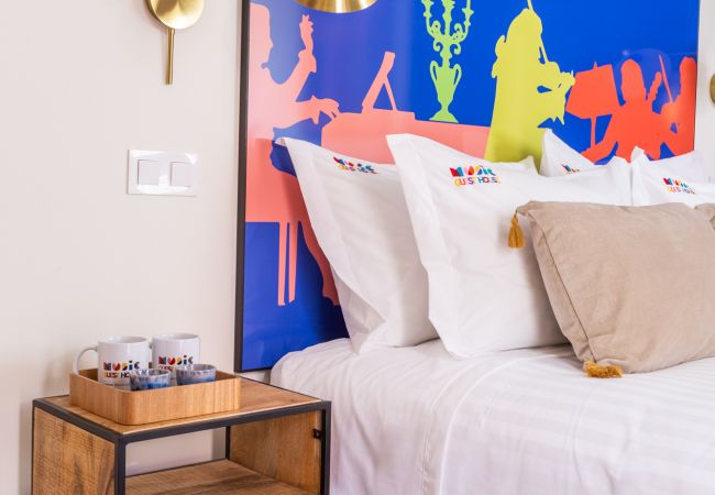 Rent by room in Lisboa - BAIRRO ALTO MUSIC GUEST HOUSE HAYDEN Rent by room in Lisboa - BAIRRO ALTO MUSIC GUEST HOUSE HAYDEN