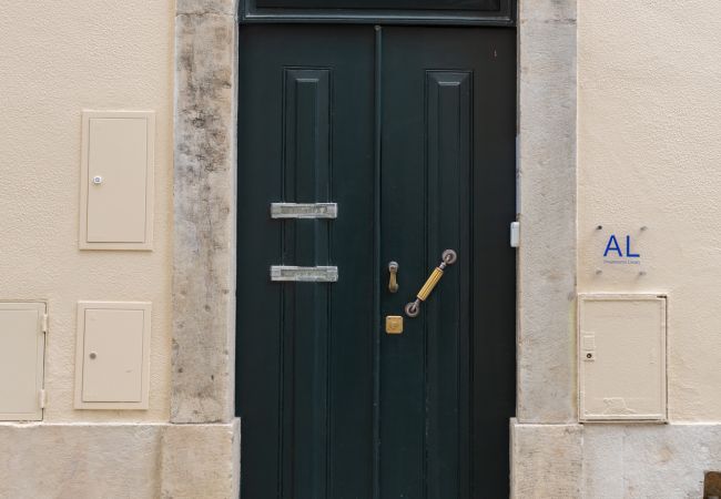Rent by room in Lisboa - BAIRRO ALTO MUSIC GUEST HOUSE VIVALDI Rent by room in Lisboa - BAIRRO ALTO MUSIC GUEST HOUSE VIVALDI