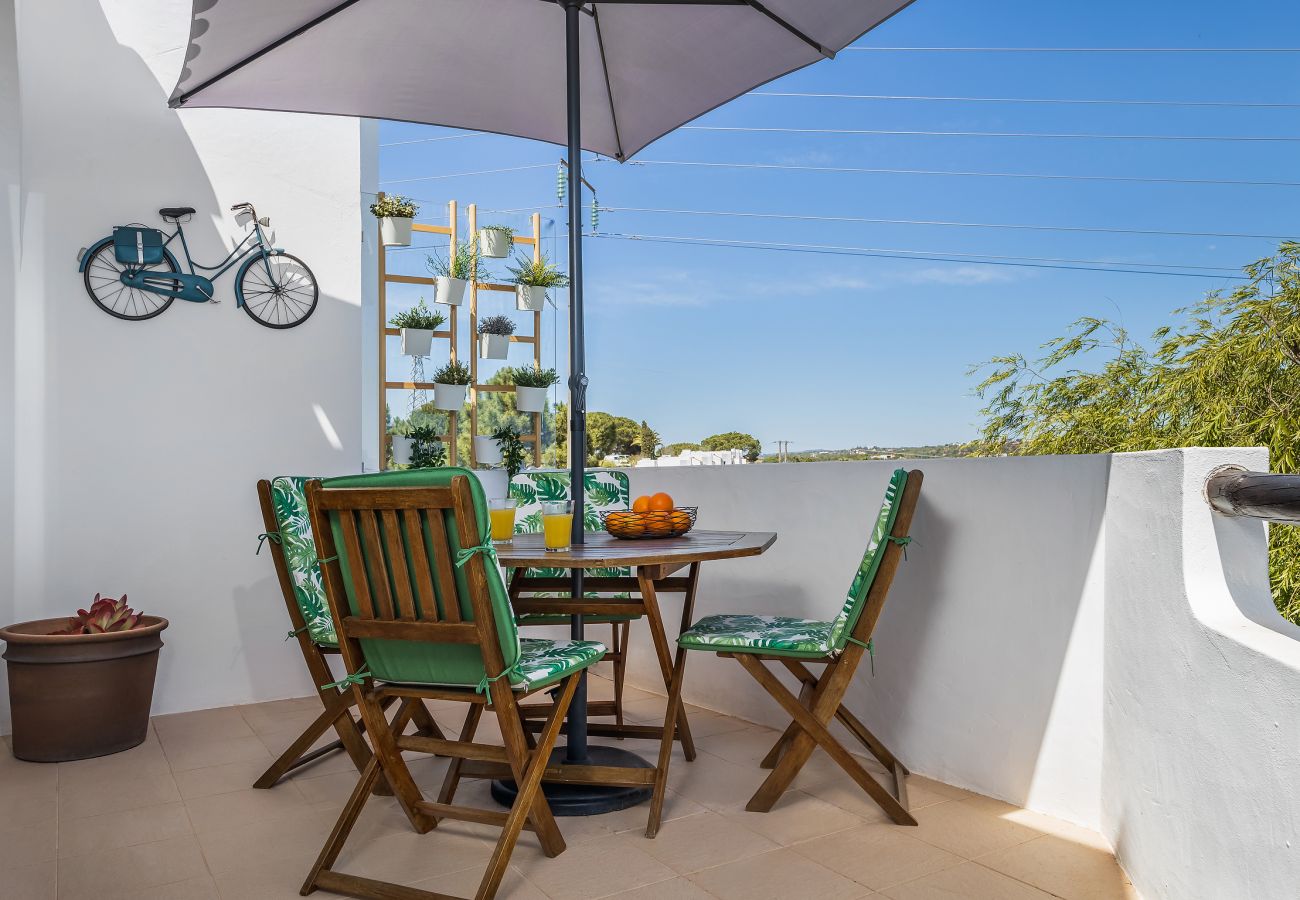 Apartment in Albufeira - Terra Vermelha Clube Ocv - 4 Pools & 2 restaurants