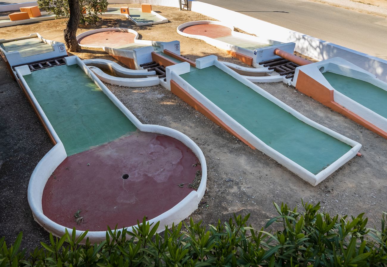 Apartment in Albufeira - Terra Vermelha Clube Ocv - 4 Pools & 2 restaurants