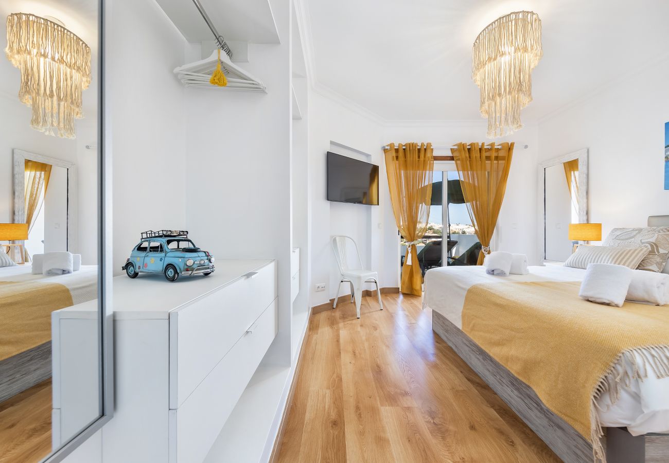 Apartment in Albufeira - Terra Vermelha Clube Ocv - 4 Pools & 2 restaurants