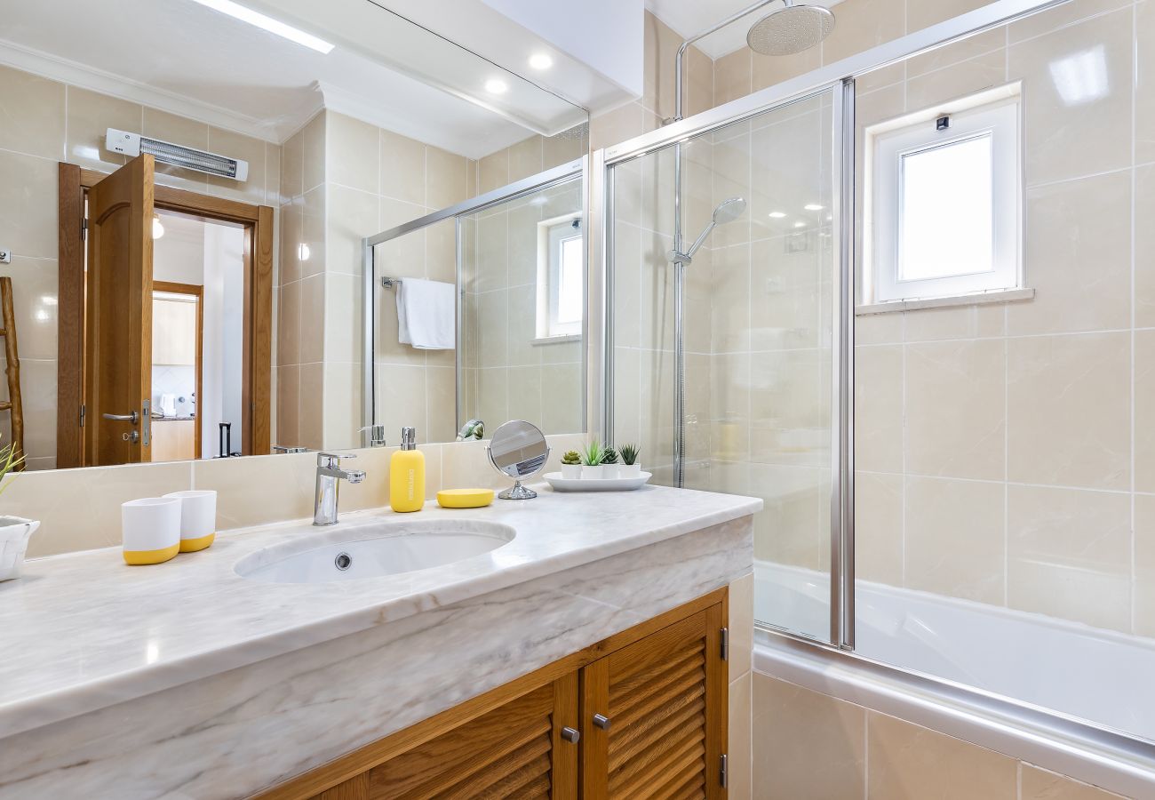 Apartment in Albufeira - Terra Vermelha Clube Ocv - 4 Pools & 2 restaurants