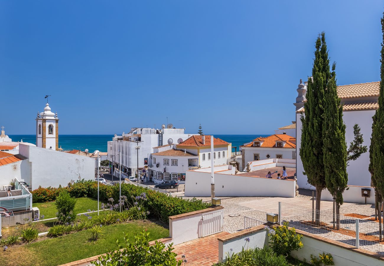 Apartment in Albufeira - Coração do Mar OCV - by the beach, old town