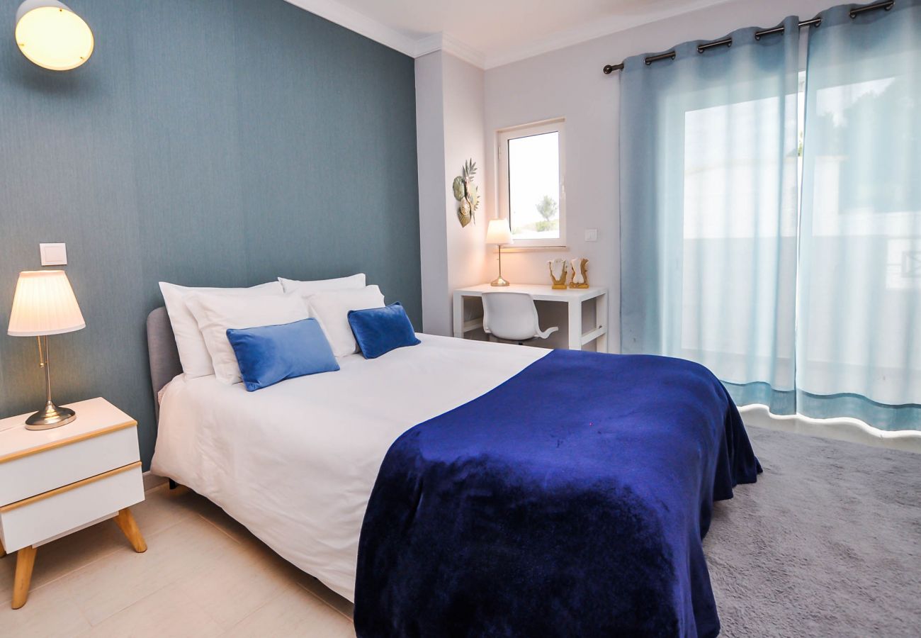 Villa in Albufeira - Walnut Townhouse OCV - Old Town, pool, fantastic sunny terrace
