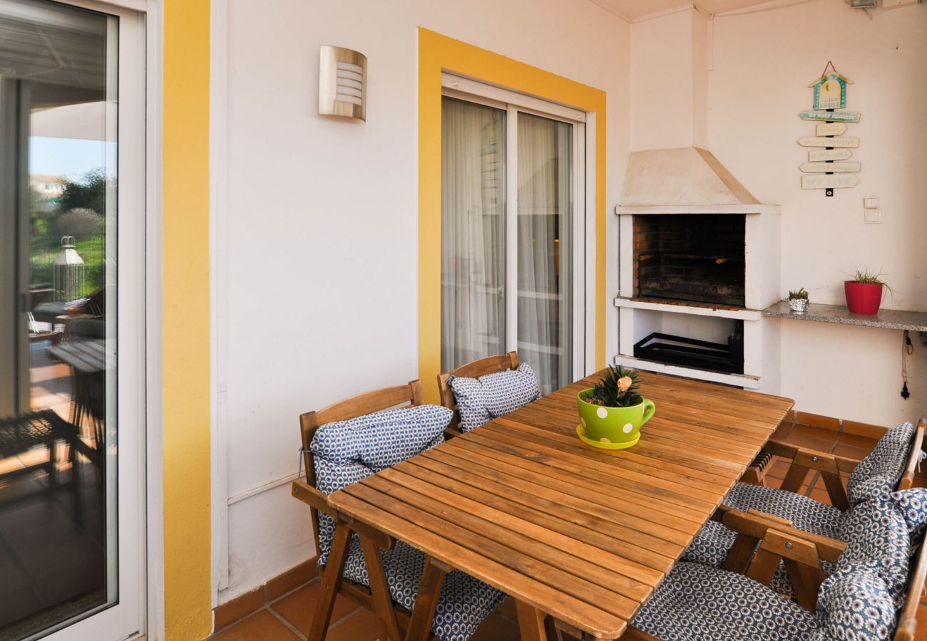 Villa in Albufeira - Walnut Townhouse OCV - Old Town, pool, fantastic sunny terrace