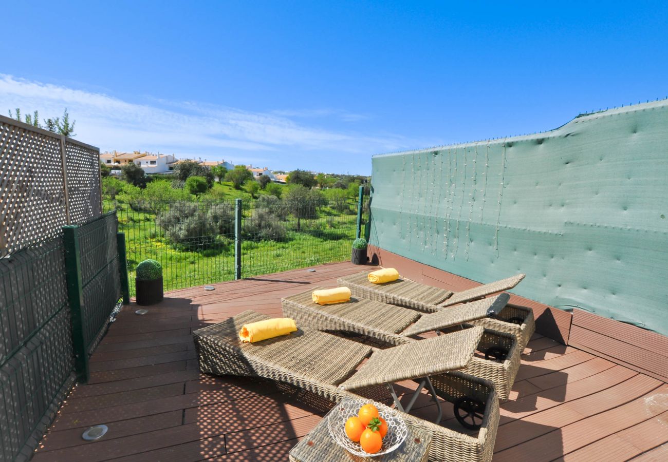 Villa in Albufeira - JoyaTownhouse OCV - near the center, pool and sunny terrace