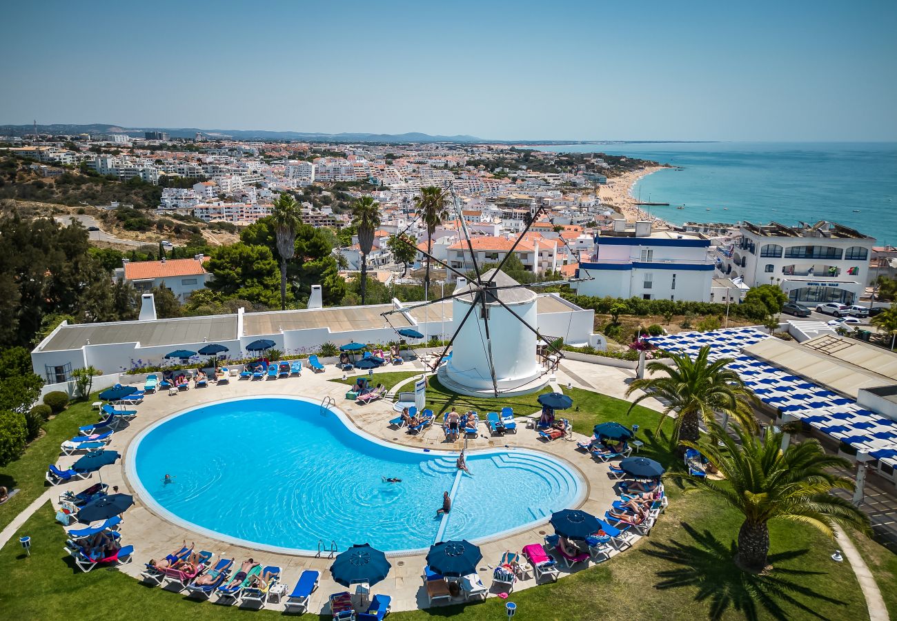 Apartment in Albufeira - Windmill OCV - Pool & Near Old Town