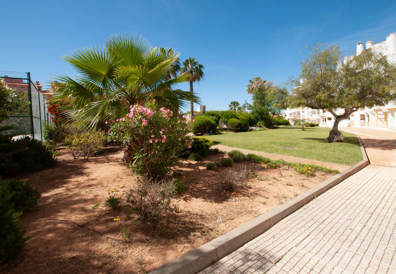 Studio in Albufeira - Ondas Verdes Ocv - Central, Pool & Tenis Court