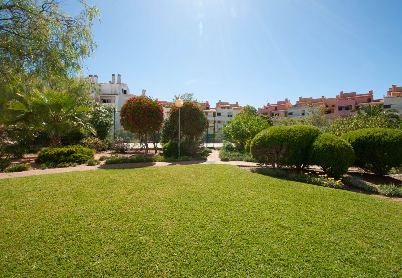 Studio in Albufeira - Ondas Verdes Ocv - Central, Pool & Tenis Court