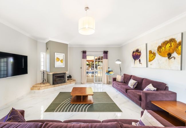 Villa in Albufeira - Villa Cambria by OCvillas  Villa in Albufeira - Villa Cambria by OCvillas