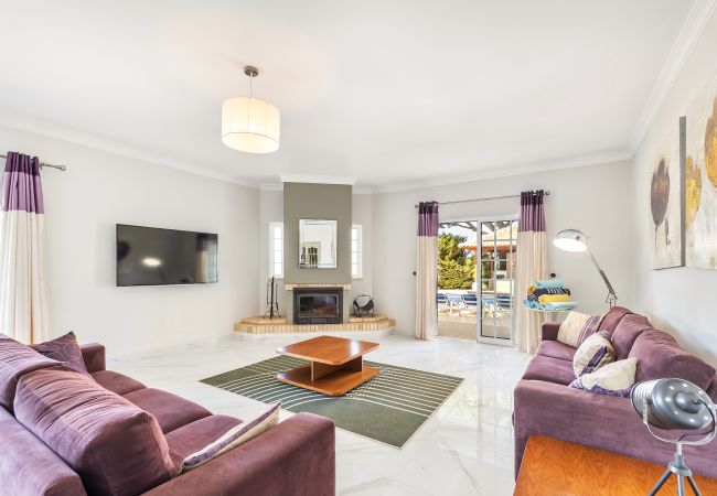 Villa in Albufeira - Villa Cambria by OCvillas  Villa in Albufeira - Villa Cambria by OCvillas