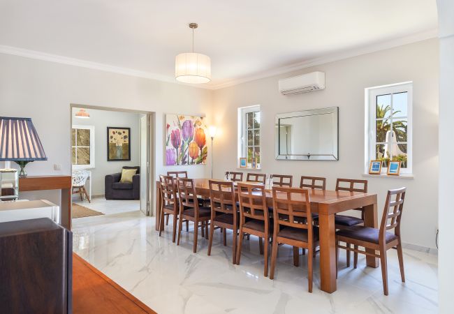 Villa in Albufeira - Villa Cambria by OCvillas  Villa in Albufeira - Villa Cambria by OCvillas