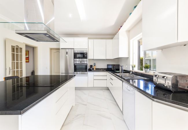 Villa in Albufeira - Villa Cambria by OCvillas  Villa in Albufeira - Villa Cambria by OCvillas