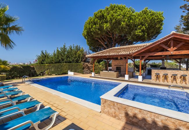 Villa in Albufeira - Villa Cambria by OCvillas  Villa in Albufeira - Villa Cambria by OCvillas