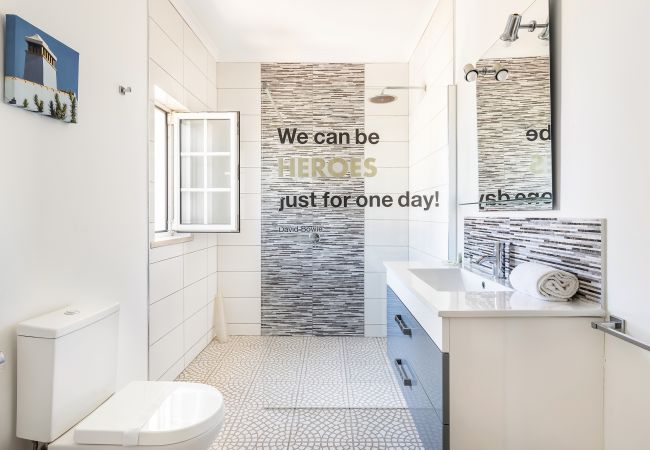 Villa in Albufeira - Villa Cambria by OCvillas  Villa in Albufeira - Villa Cambria by OCvillas