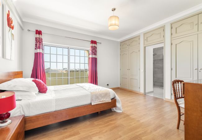 Villa in Albufeira - Villa Cambria by OCvillas  Villa in Albufeira - Villa Cambria by OCvillas